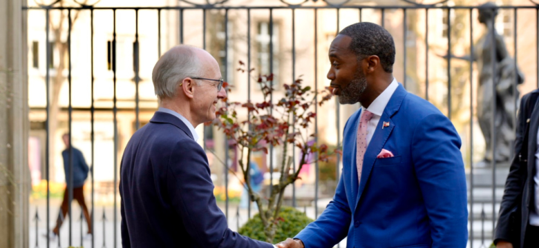 Premier Burt meets Prime Minister of Luxembourg